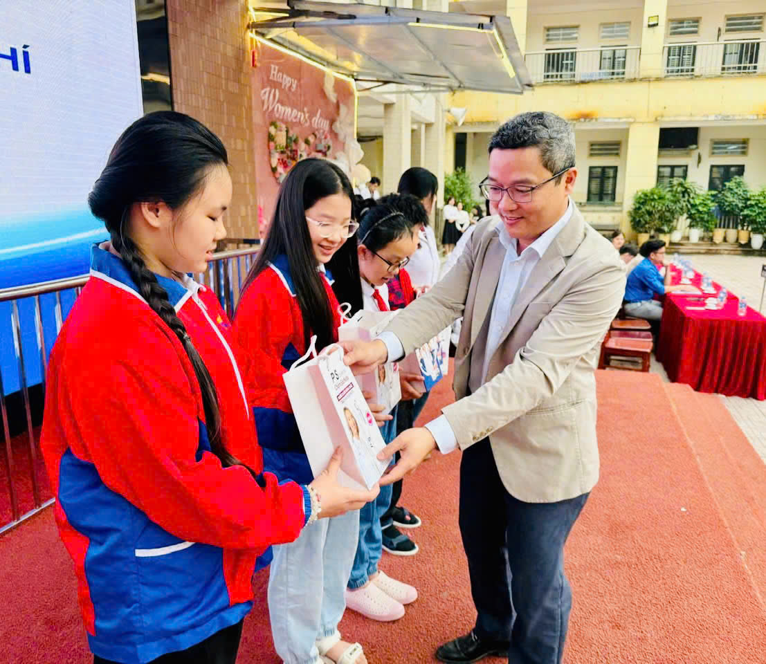 Tỷ lệ sâu răng ở trẻ em Việt Nam chạm mức 90%: Bác sĩ nha khoa khuyên gì?- Ảnh 3.