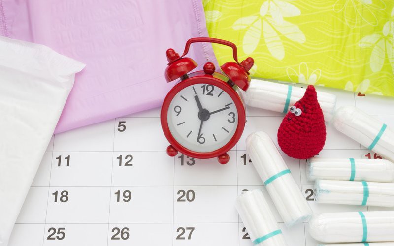 Chậm kinh nhưng khi test không có dấu hiệu mang thai, chị em nên làm gì?