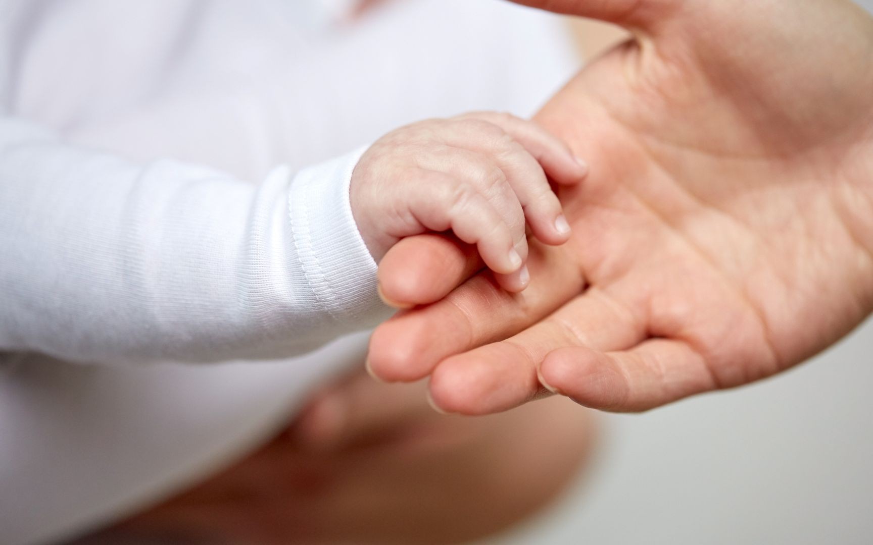 Làm sao để bảo quản và rã đông sữa mẹ đúng chuẩn?