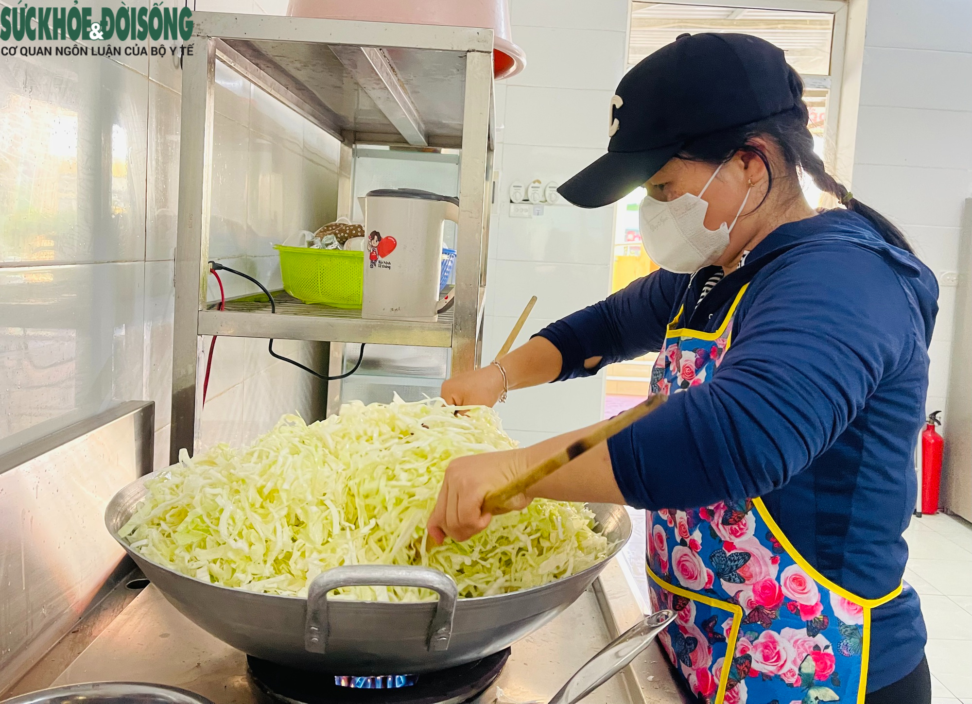 Vượt khó để học sinh vùng cao có những bữa cơm ngon, an toàn tại trường- Ảnh 5.