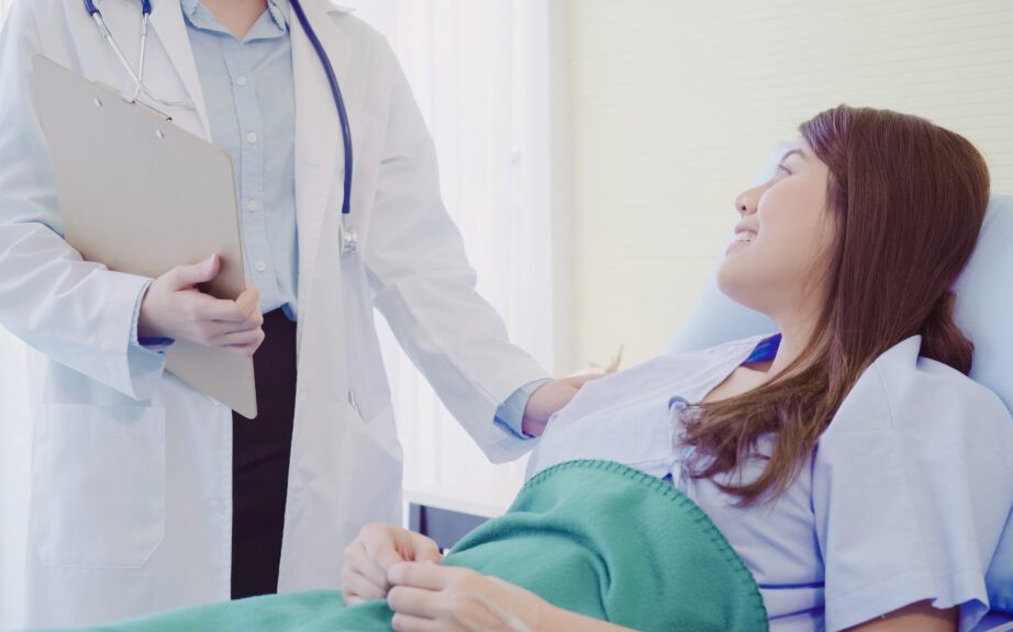 Bệnh lạc nội mạc tử cung có ảnh hưởng tới khả năng sinh sản và mang thai?