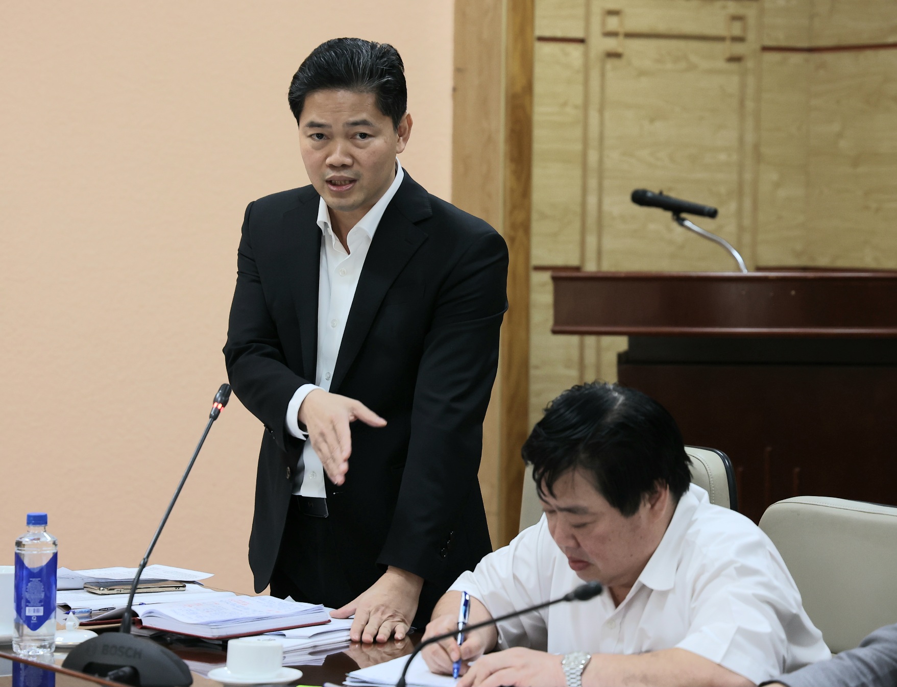 Bộ trưởng Đào Hồng Lan: Hành động quyết liệt, đồng bộ, tạo ra kết quả cụ thể trong cải cách, đơn giản thủ tục hành chính- Ảnh 2.