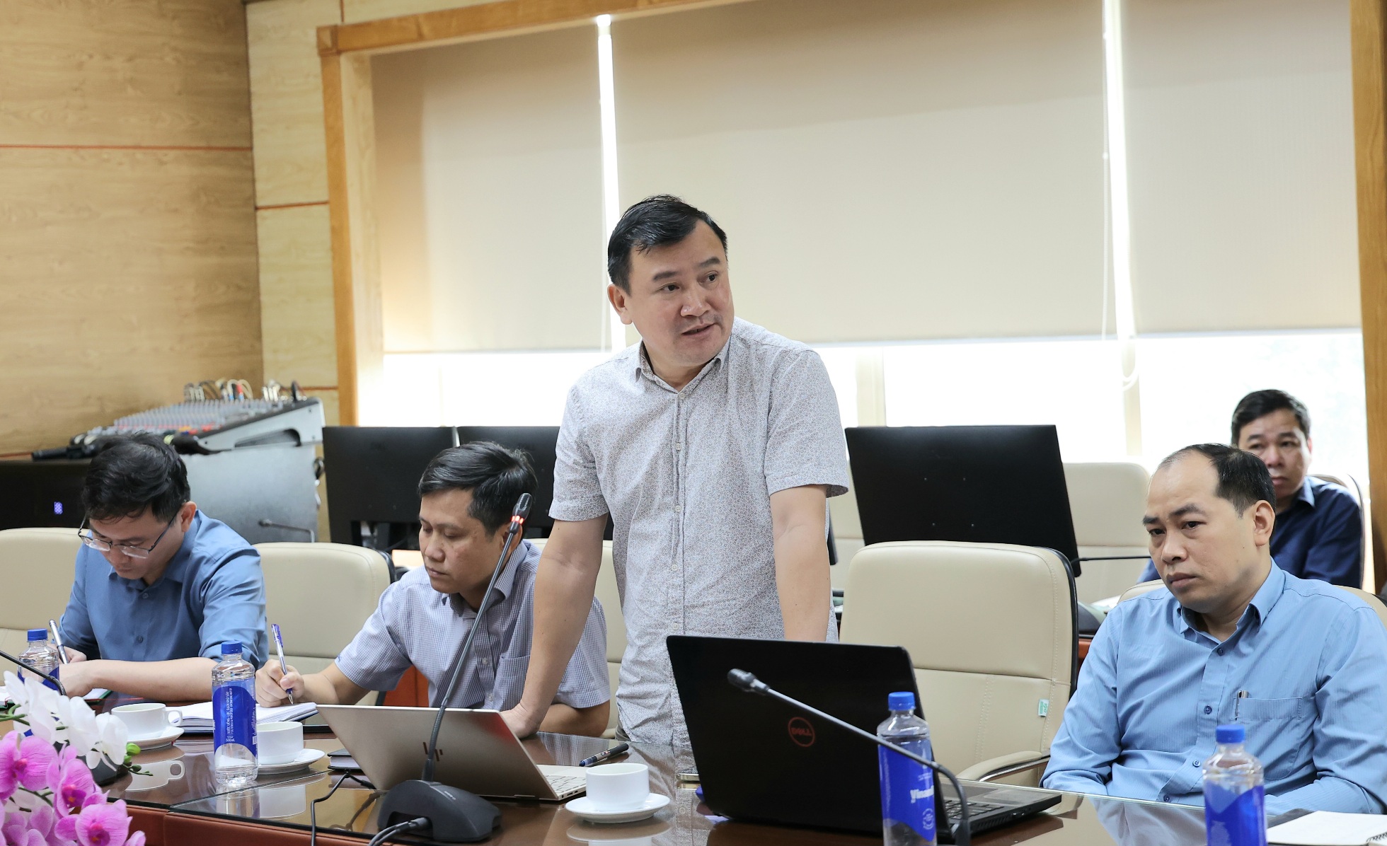 Lãnh đạo Bộ Y tế đôn đốc tiến độ dự án Cơ sở 2 Bệnh viện Bạch Mai và Việt Đức- Ảnh 4. Lãnh đạo Bộ Y tế đôn đốc tiến độ dự án Cơ sở 2 Bệnh viện Bạch Mai và Việt Đức- Ảnh 4.