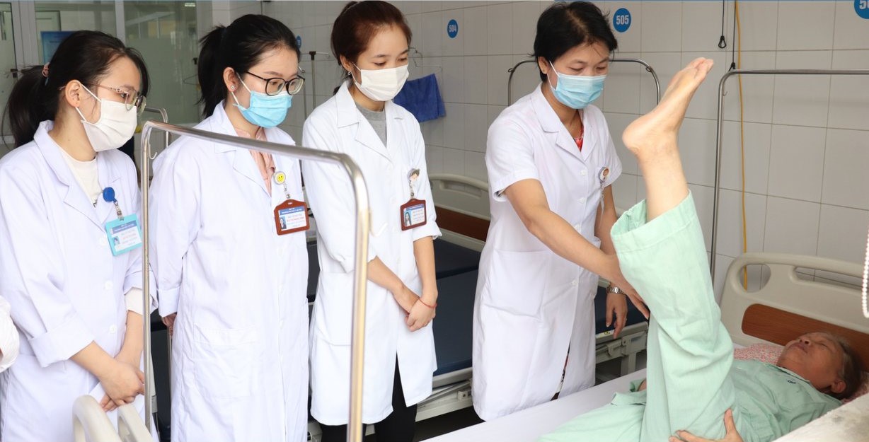 Thí sinh cần chuẩn bị gì khi theo đuổi khối ngành Sức khỏe năm 2026?- Ảnh 1. Thí sinh cần chuẩn bị gì khi theo đuổi khối ngành Sức khỏe năm 2026?- Ảnh 1.