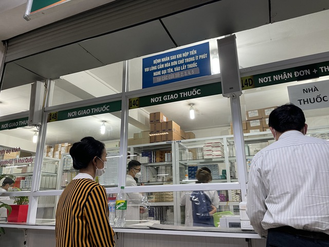 Bộ Y tế yêu cầu công khai giá thuốc và dịch vụ y tế, ngăn đầu cơ, găm hàng- Ảnh 2. Bộ Y tế yêu cầu công khai giá thuốc và dịch vụ y tế, ngăn đầu cơ, găm hàng- Ảnh 2.