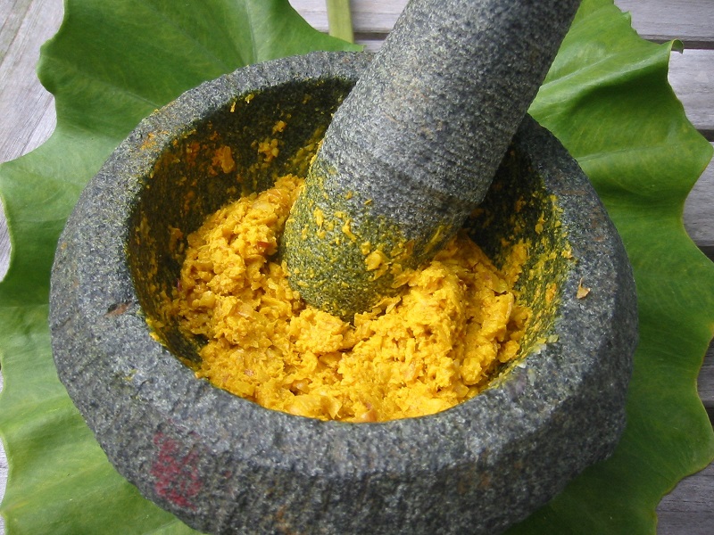 Có nên giã nghệ tươi lấy nước uống?- Ảnh 3. Có nên giã nghệ tươi lấy nước uống?- Ảnh 3.