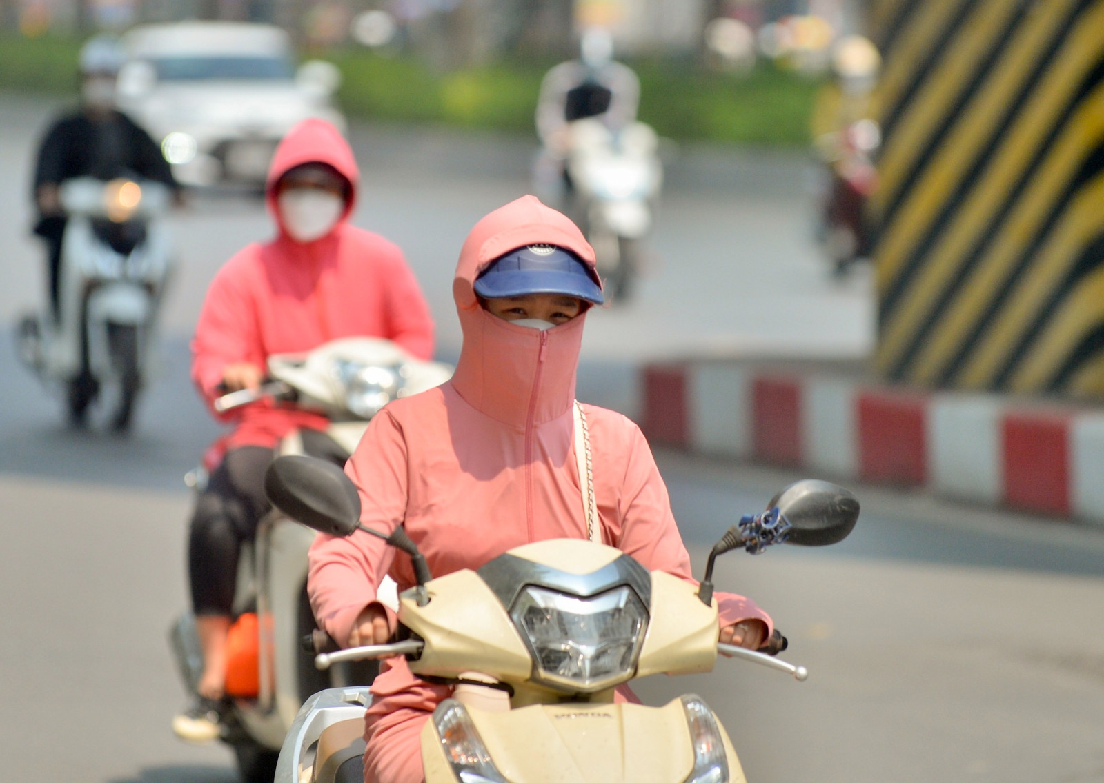 Miền Trung nắng nóng trên 38 độ kéo dài 3 ngày- Ảnh 1.