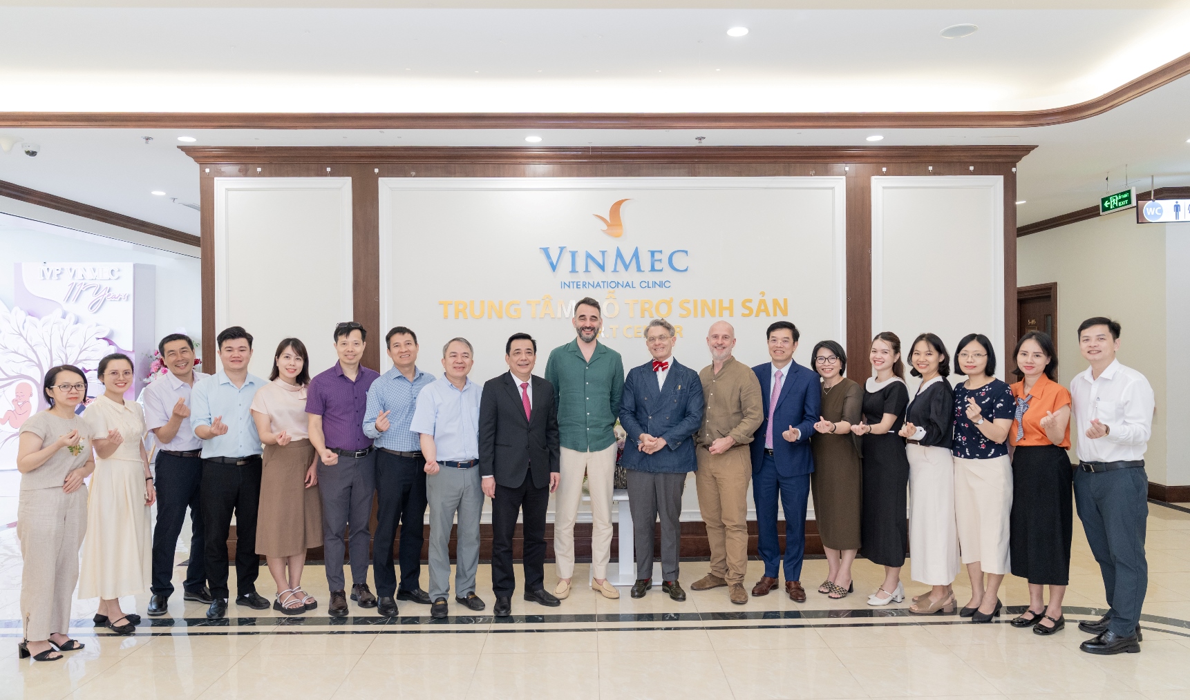 Vinmec đưa chuyên gia hàng đầu thế giới đến Việt Nam đào tạo chuyên sâu về y học bào thai- Ảnh 1. Vinmec đưa chuyên gia hàng đầu thế giới đến Việt Nam đào tạo chuyên sâu về y học bào thai- Ảnh 1.