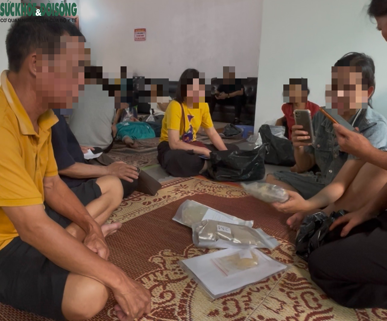 Chuyên gia lên tiếng về 'giác hơi hút máu' ở Hà Nội: Sai chuyên môn, đe dọa sức khoẻ, tính mạng- Ảnh 5. Chuyên gia lên tiếng về 'giác hơi hút máu' ở Hà Nội: Sai chuyên môn, đe dọa sức khoẻ, tính mạng- Ảnh 5.