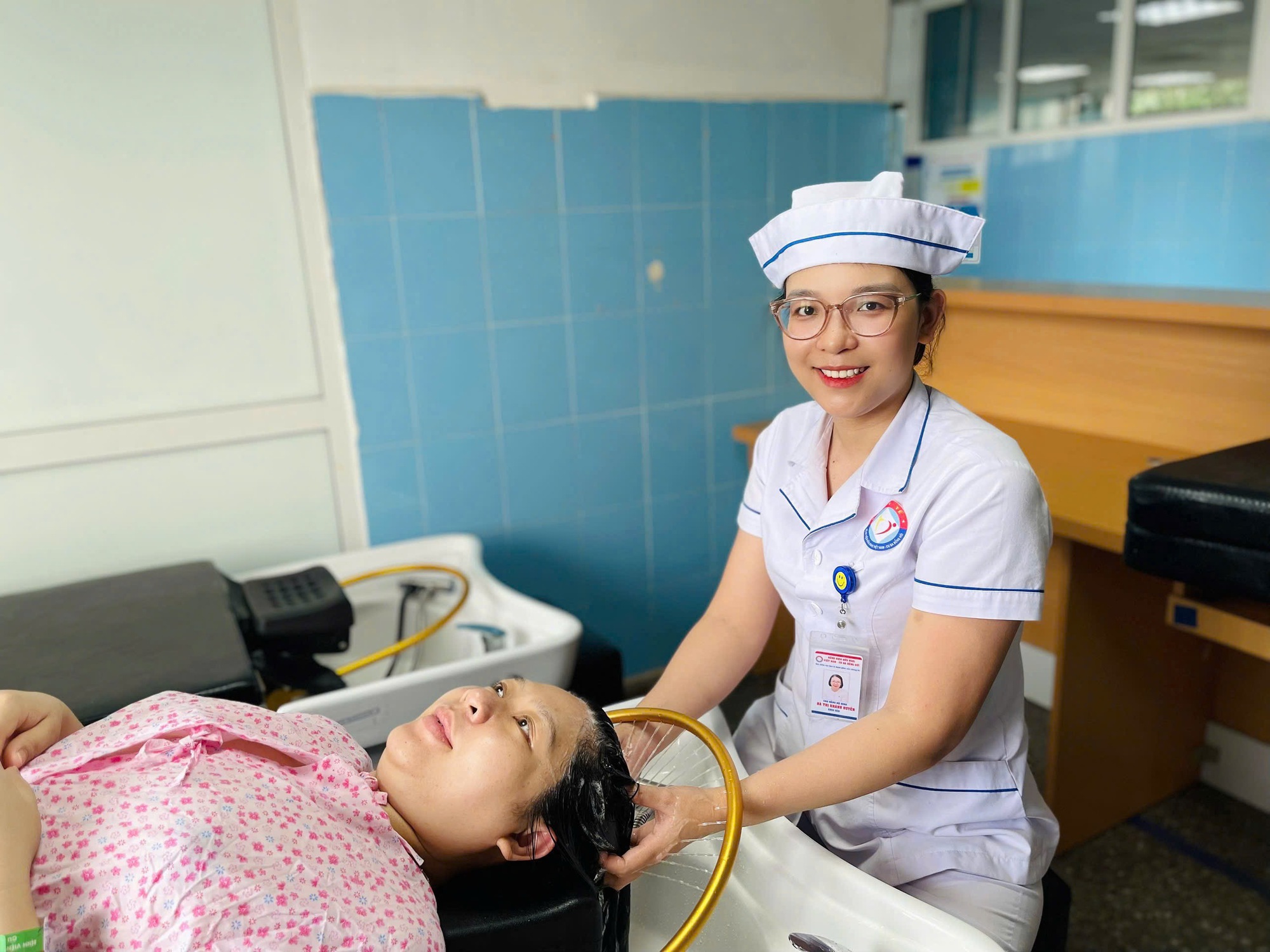 img9249-1777962274756463757757 Chuyện của những người đón 'thiên thần'- Ảnh 7.