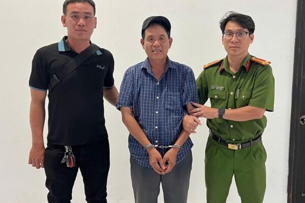 Bắt đối tượng truy nã đặc biệt sau nhiều năm lẩn trốn dưới vỏ bọc buôn hải sản