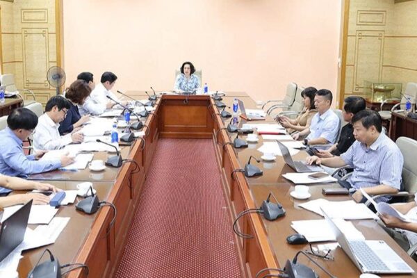 Tăng tính khả thi cho Luật Phòng bệnh bằng quy định báo cáo đồng bộ, đẩy mạnh chuyển đổi số trong giám sát dịch