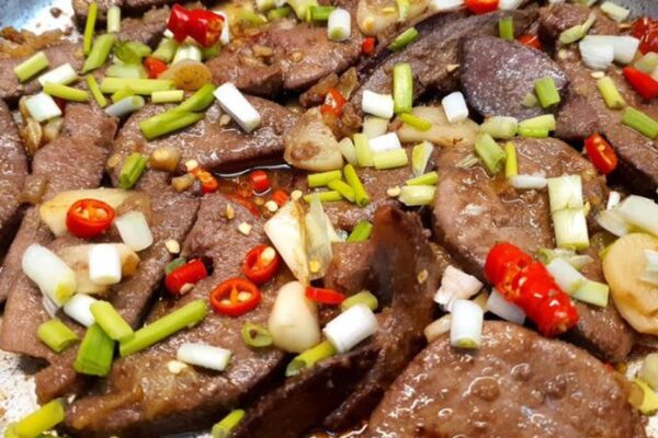 Ăn gan lợn thế nào để bổ dưỡng mà không gây hại?
