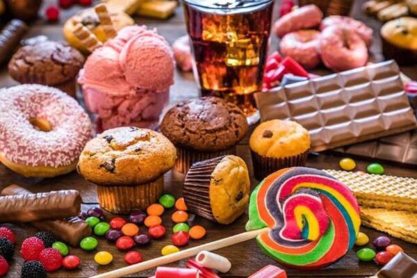 Chuỗi phản ứng của cơ thể khi trẻ tiêu thụ nhiều đồ ngọt