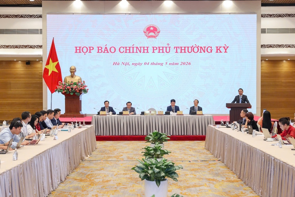 hop-bao-17778994566351344942984 Thông tin mới nhất về bộ sách giáo khoa dùng chung từ năm học 2026-2027- Ảnh 1.