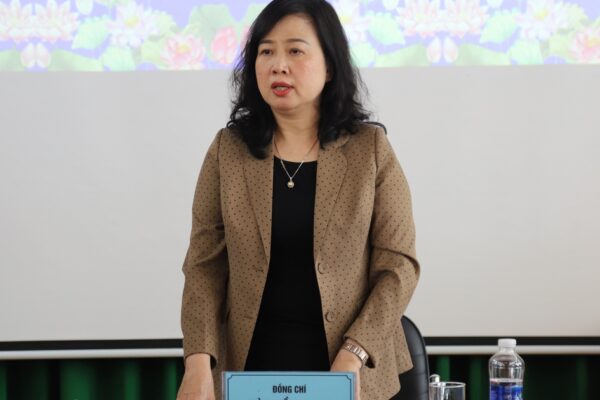 Bộ trưởng Đào Hồng Lan: Cần đặc biệt quan tâm chăm sóc sức khỏe tâm thần từ sớm