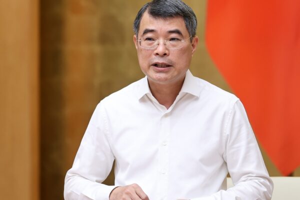 Thủ tướng: Không chỉ khám sức khỏe, cần bảo đảm điều trị sau phát hiện bệnh