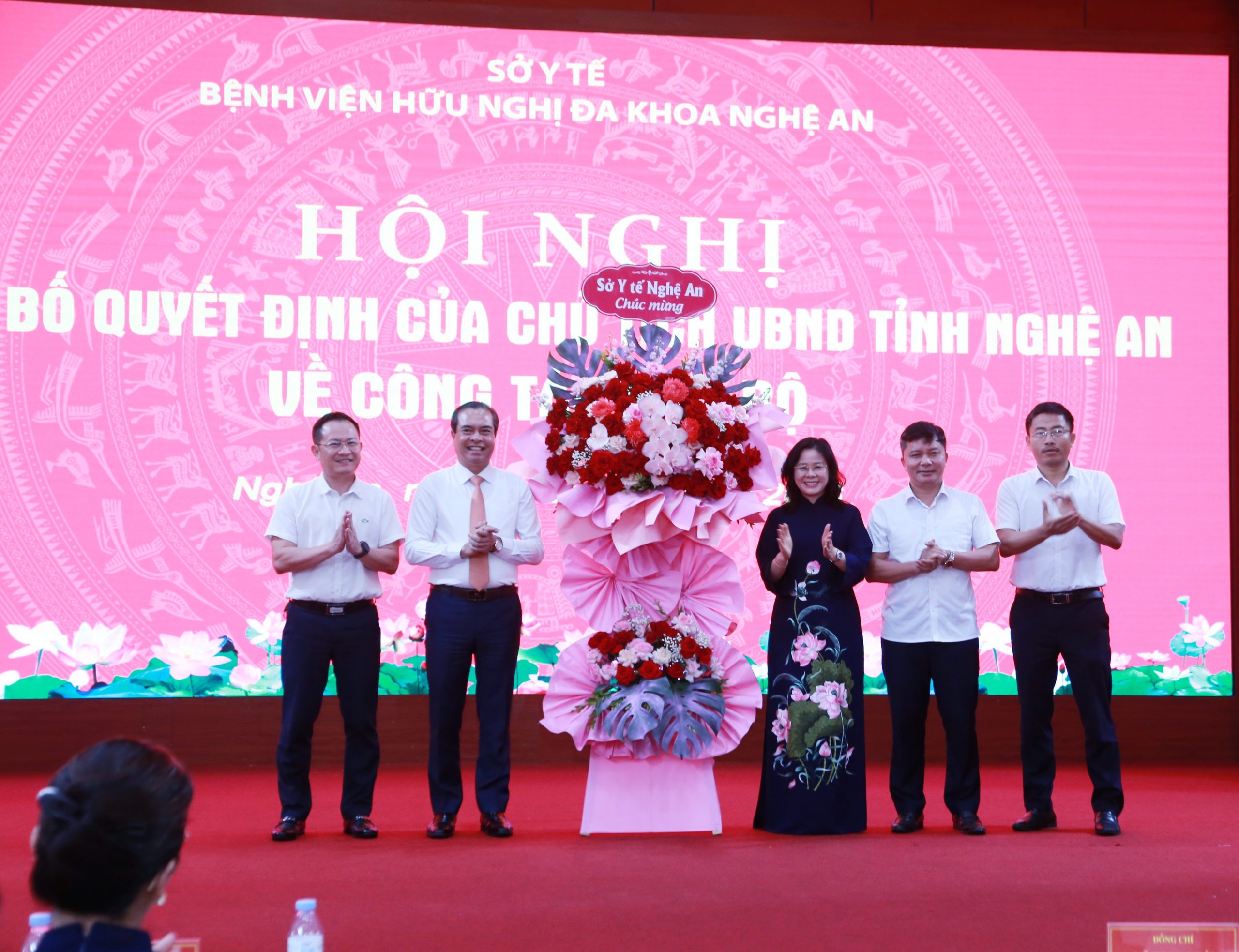 20260601111800-1780290746945914609426 Tân Giám đốc Bệnh viện Hữu nghị Đa khoa Nghệ An: Xây dựng bệnh viện thông minh, chuyên nghiệp và hiện đại- Ảnh 5.
