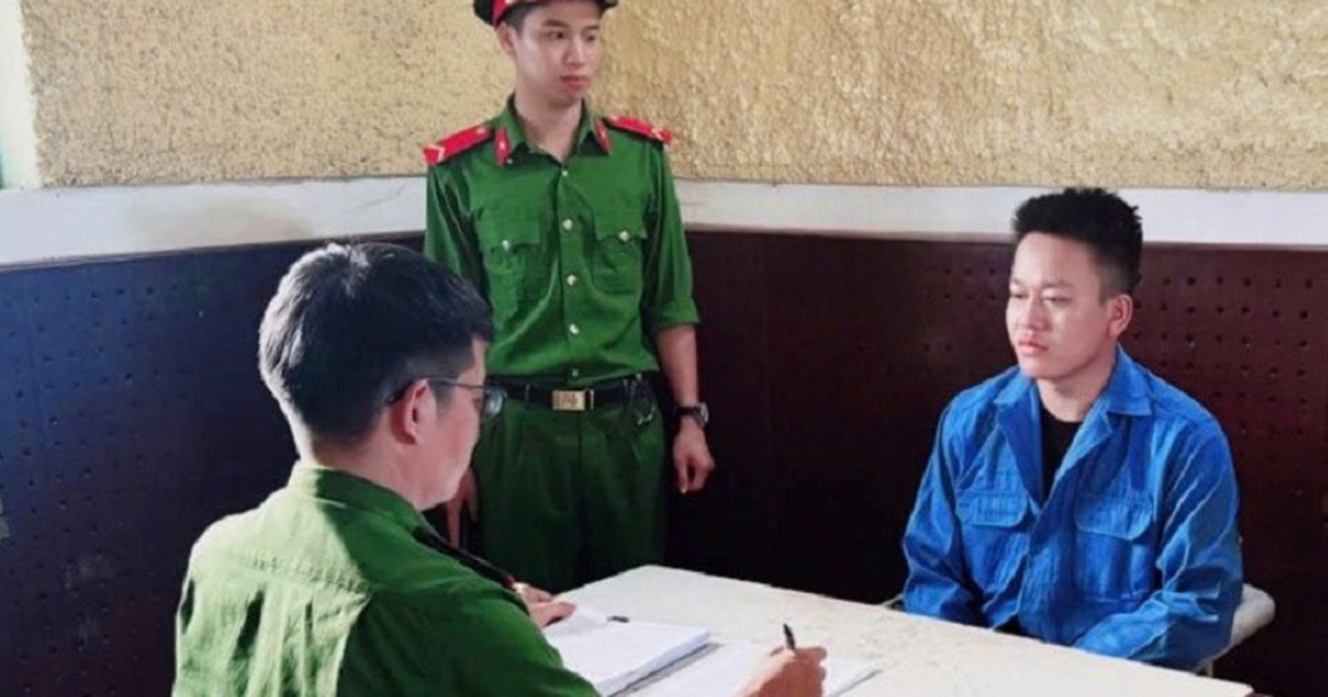 Bắt tạm giam chủ tiệm cầm đồ 25 tuổi lừa đảo hơn 10 tỷ đồng