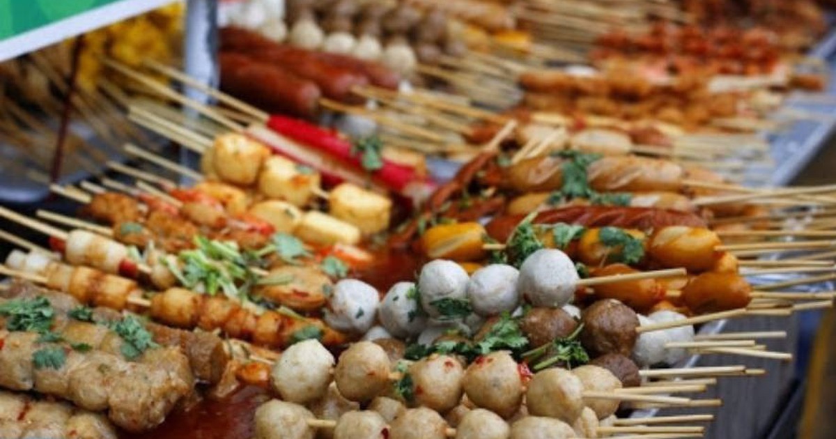 Những món ăn bán cổng trường phụ huynh cần lưu ý
