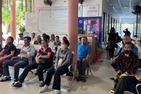 Bác sĩ cảnh báo nắng nóng cực đoan làm tăng nguy cơ rối loạn tâm thần
