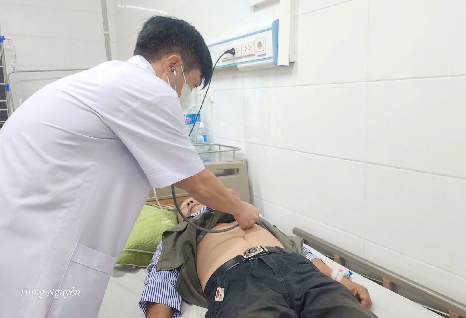 bnhnhnsaynngtrungtythngsn4e29d-17799423647001212009675 Chủ động phòng tránh say nắng, sốc nhiệt mùa nắng nóng- Ảnh 4.