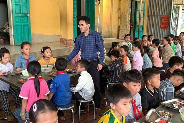 Can thiệp dinh dưỡng học đường cải thiện tầm vóc cho học sinh tiểu học ở Lào Cai