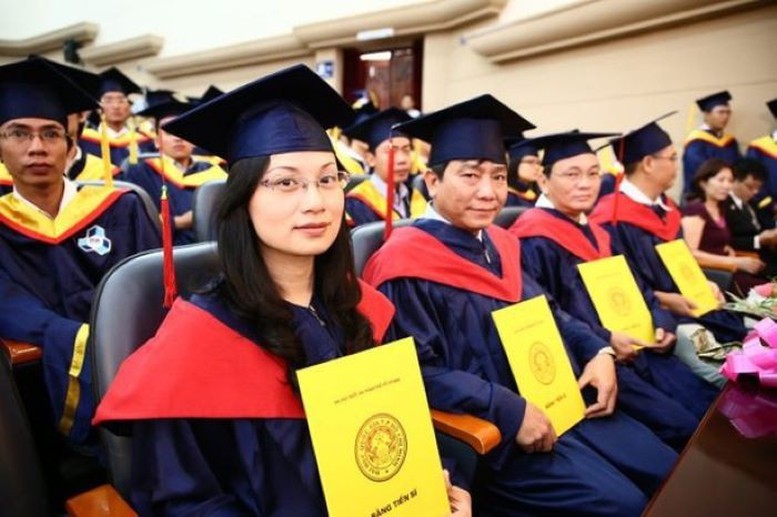 dao-tao-tien-si-243-1678933742884491113143a-177898769470285914519 Nhiều đột phá trong Quy chế mới về tuyển sinh và đào tạo sau đại học- Ảnh 1.