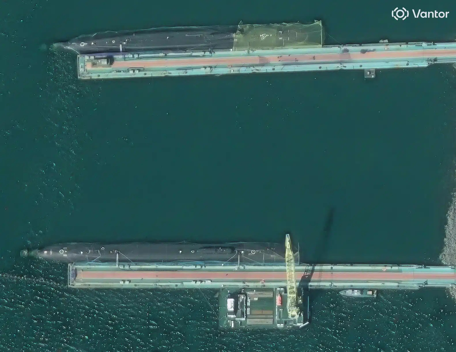 drone-nets-over-subsrybachiy-russia12may2026wvljpg-1778745889274548222211 Ukraine khiến Nga phải 'nướng' tàu ngầm hạt nhân ở Thái Bình Dương- Ảnh 1.
