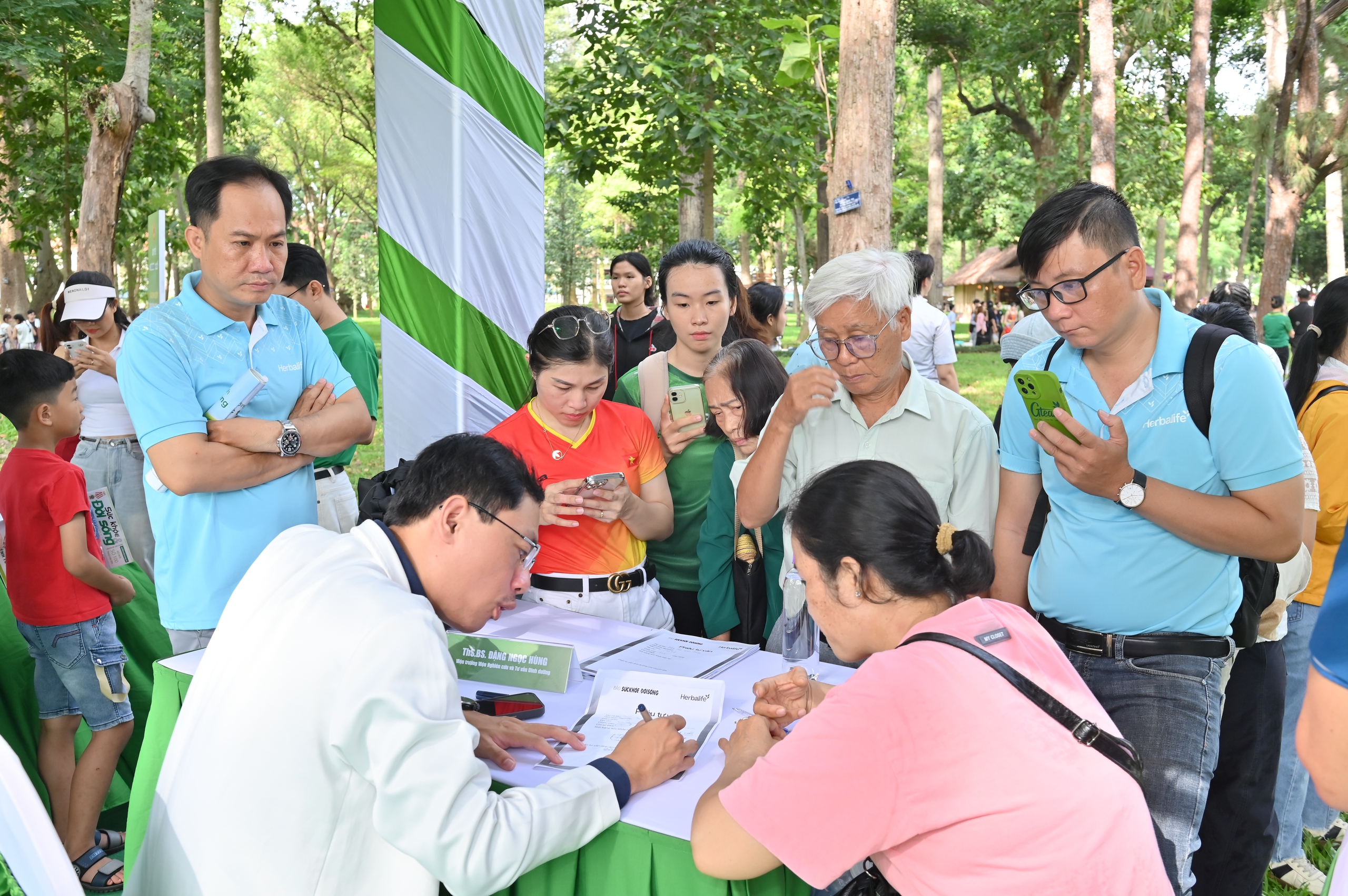 Ngày Dinh dưỡng cộng đồng Việt Nam lần 7: Cùng gia đình sống khỏe, sống vui mỗi ngày- Ảnh 3.