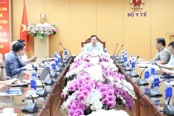 Quyết tâm, nỗ lực hơn nữa để đưa Cơ sở 2 Bệnh viện Bạch Mai và Việt Đức đi vào hoạt động trong Quý II năm nay