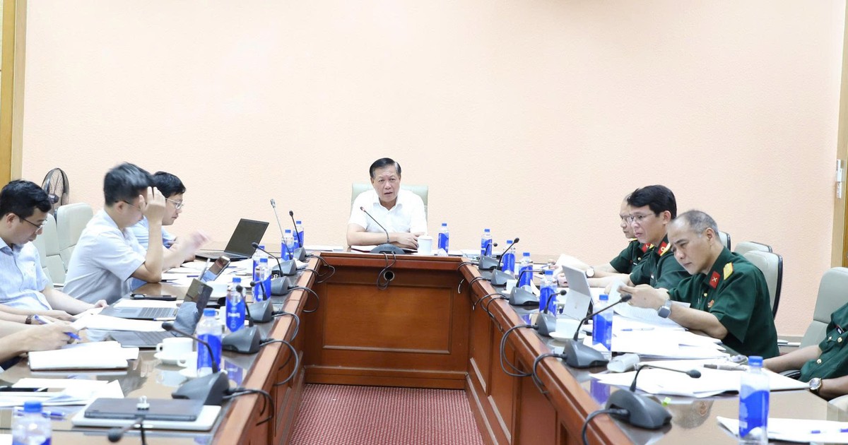 Thúc đẩy tiến độ xây dựng hướng dẫn mới về tổ chức cơ sở khám chữa bệnh quân dân y