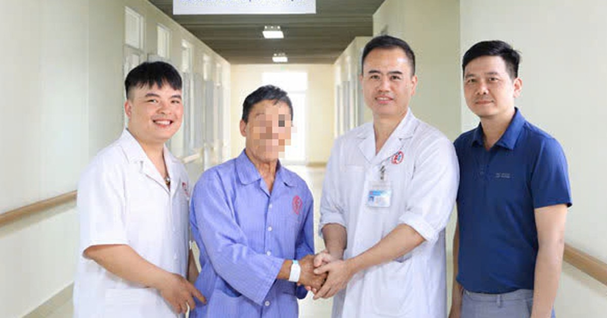 Cứu cụ ông 73 tuổi ở Hải Phòng bất ngờ ngừng tim, ngừng tuần hoàn trước phòng can thiệp