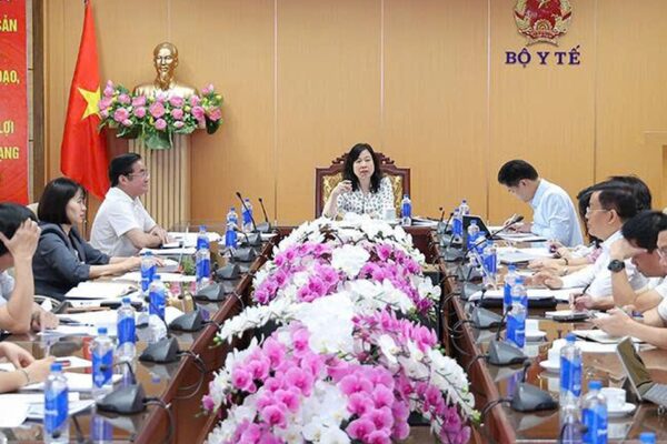 Bộ trưởng Đào Hồng Lan: Triển khai hiệu quả, đồng bộ khám sức khỏe định kỳ, bảo đảm quyền lợi cho người dân