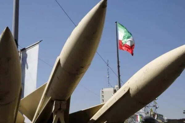 Tình báo Mỹ xác nhận Iran đã khôi phục 90% căn cứ tên lửa