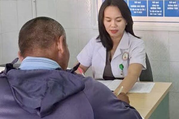 Nỗ lực vì lợi ích của bệnh nhân HIV/AIDS