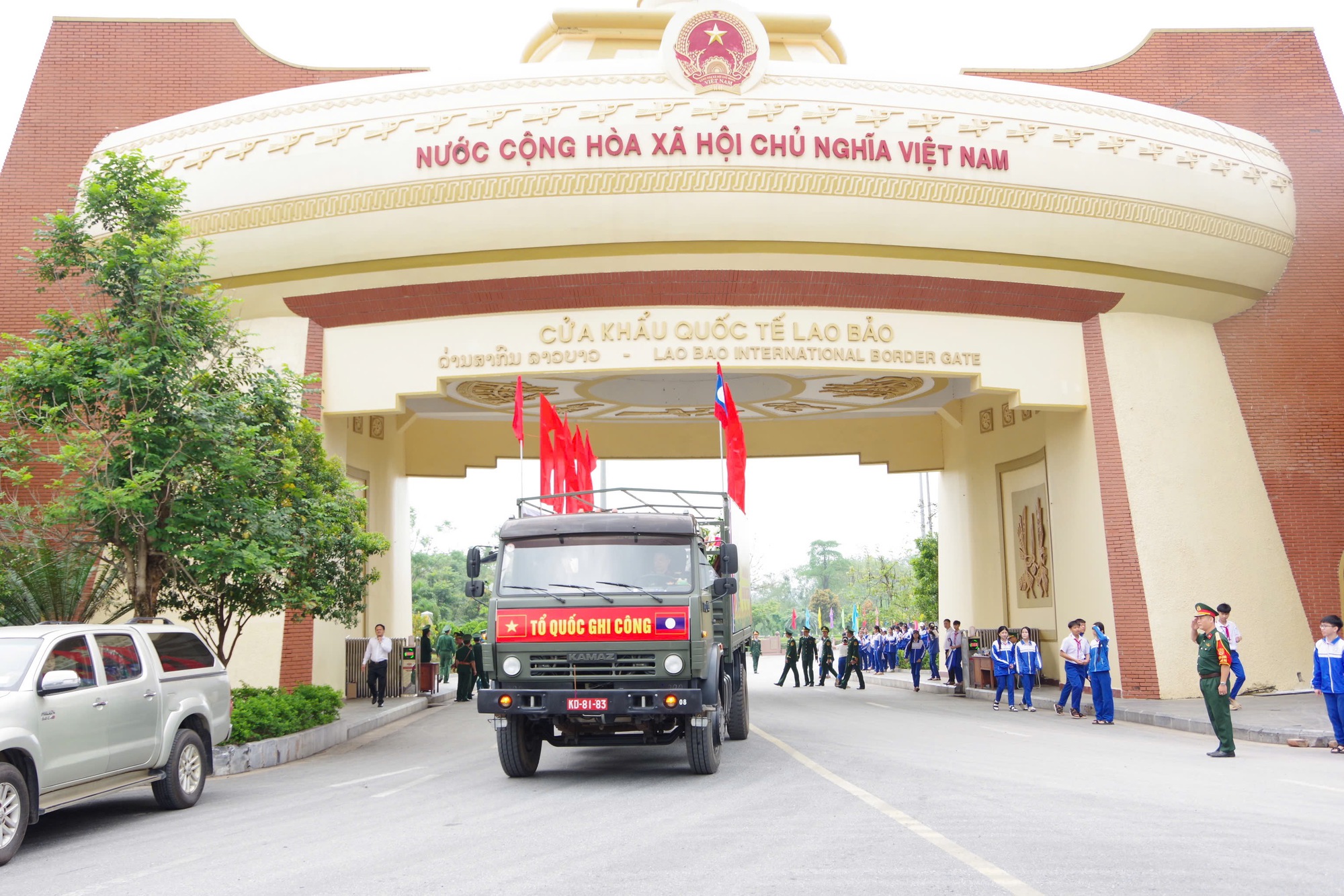 img9584-17792703759282087483619 Đất mẹ đón 28 hài cốt liệt sĩ hy sinh tại chiến trường Lào trở về- Ảnh 1.