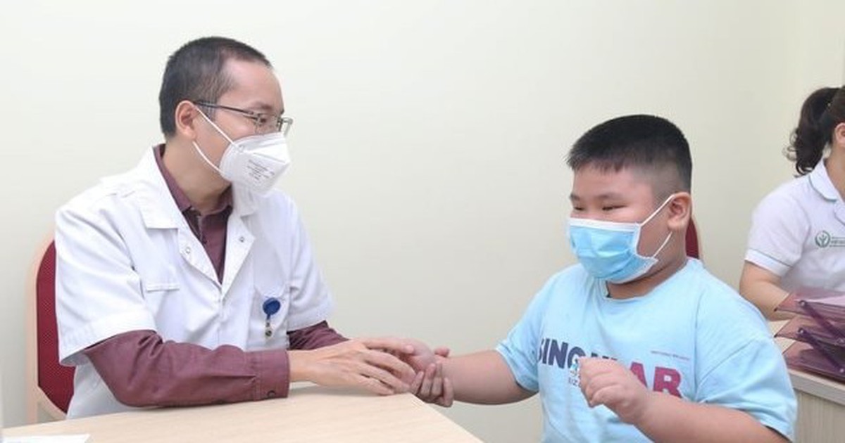 Báo động thừa cân, béo phì học đường ở Hà Nội