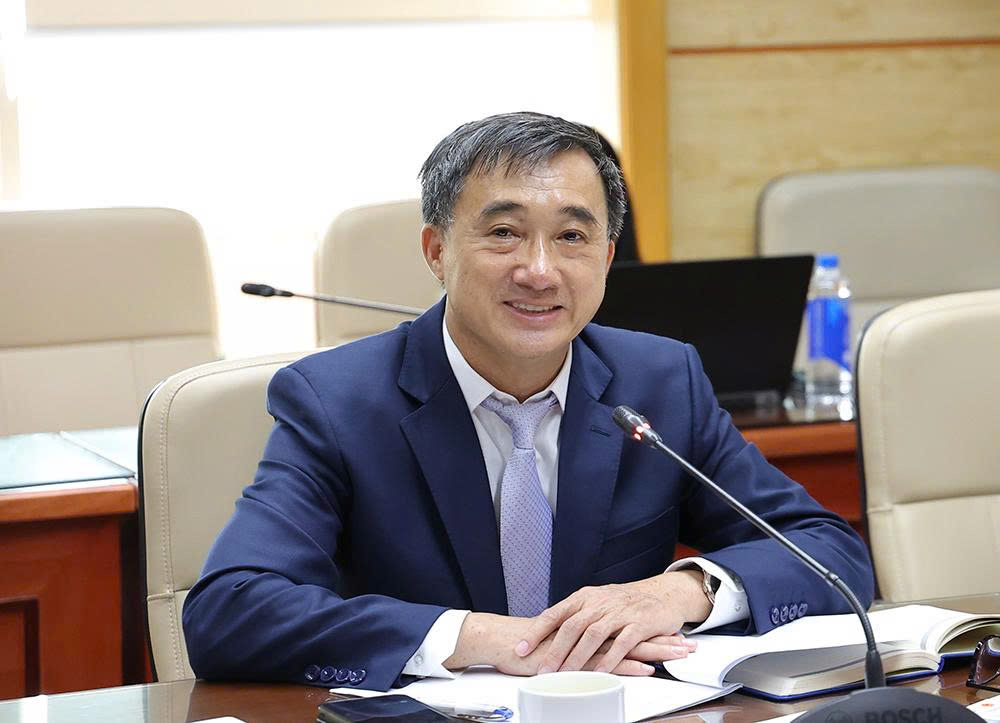 Thứ trưởng Bộ Y tế Trần Văn Thuấn tiếp, làm việc với FPT và Tập đoàn Y tế Tokushukai, Nhật Bản- Ảnh 1.
