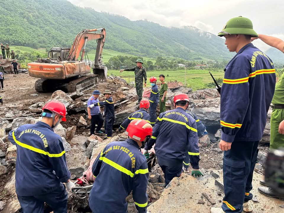 z78484945558890877a8074e49f61516beef49631eccee-17793318932421768138186 Kiểm tra toàn diện mỏ đá sạt lở khiến ba người tử vong tại Thanh Hóa- Ảnh 1.