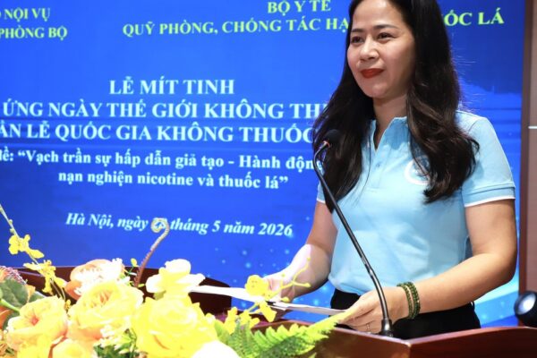 Bộ Nội vụ đề nghị cán bộ, công chức, viên chức, người lao động gương mẫu thực hiện nói không với thuốc lá