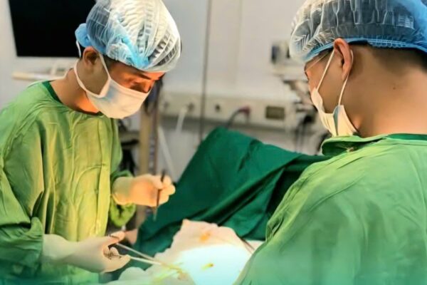 Cứu sống bệnh nhân sốc mất máu do đa chấn thương bụng sau tai nạn giao thông