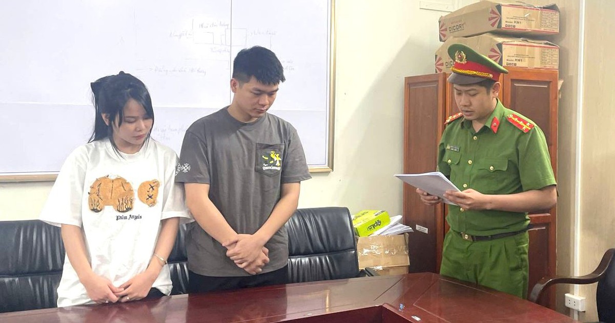 Hơn 5.000 bộ quần áo may gia công được ‘hóa trang’ thành các thương hiệu nổi tiếng bán trên TikTok
