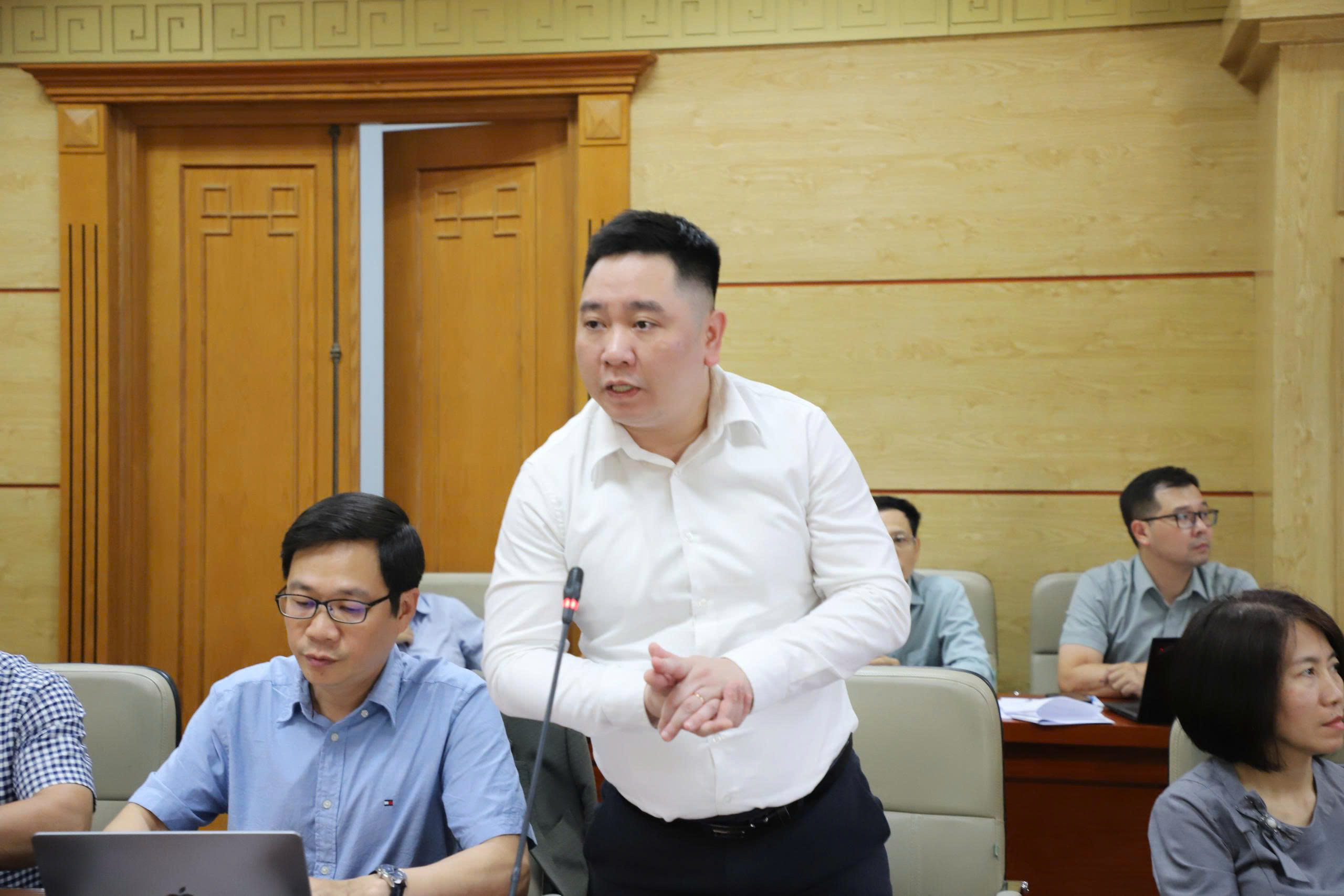 456-17806698245291268353009 Thứ trưởng Nguyễn Tri Thức: Dữ liệu sức khỏe là nền tảng của chuyển đổi số y tế- Ảnh 7.