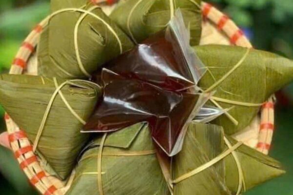 Bánh tro – món ăn thanh mát, giải nhiệt ngày Tết Đoan ngọ