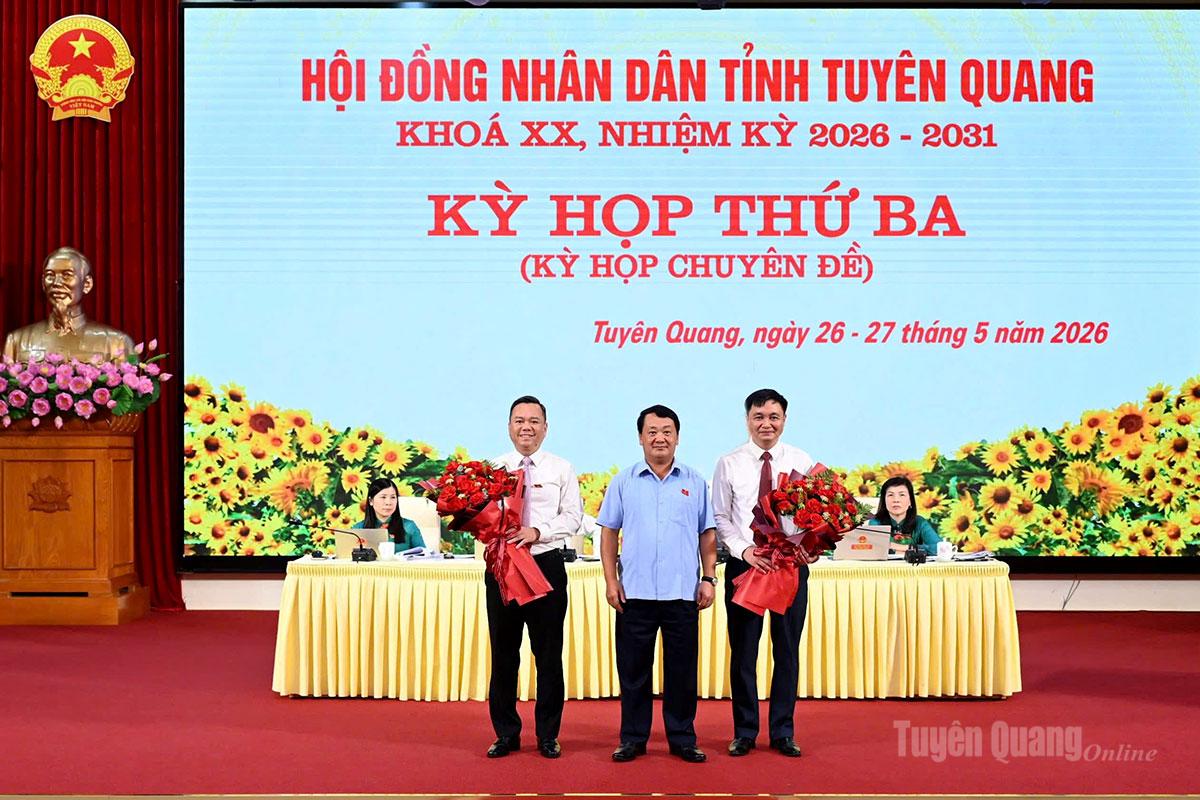 chu-tich-tuyen-quang-17802153294951666749946 Thủ tướng phê chuẩn kết quả bầu 2 Phó Chủ tịch tỉnh Tuyên Quang- Ảnh 1.