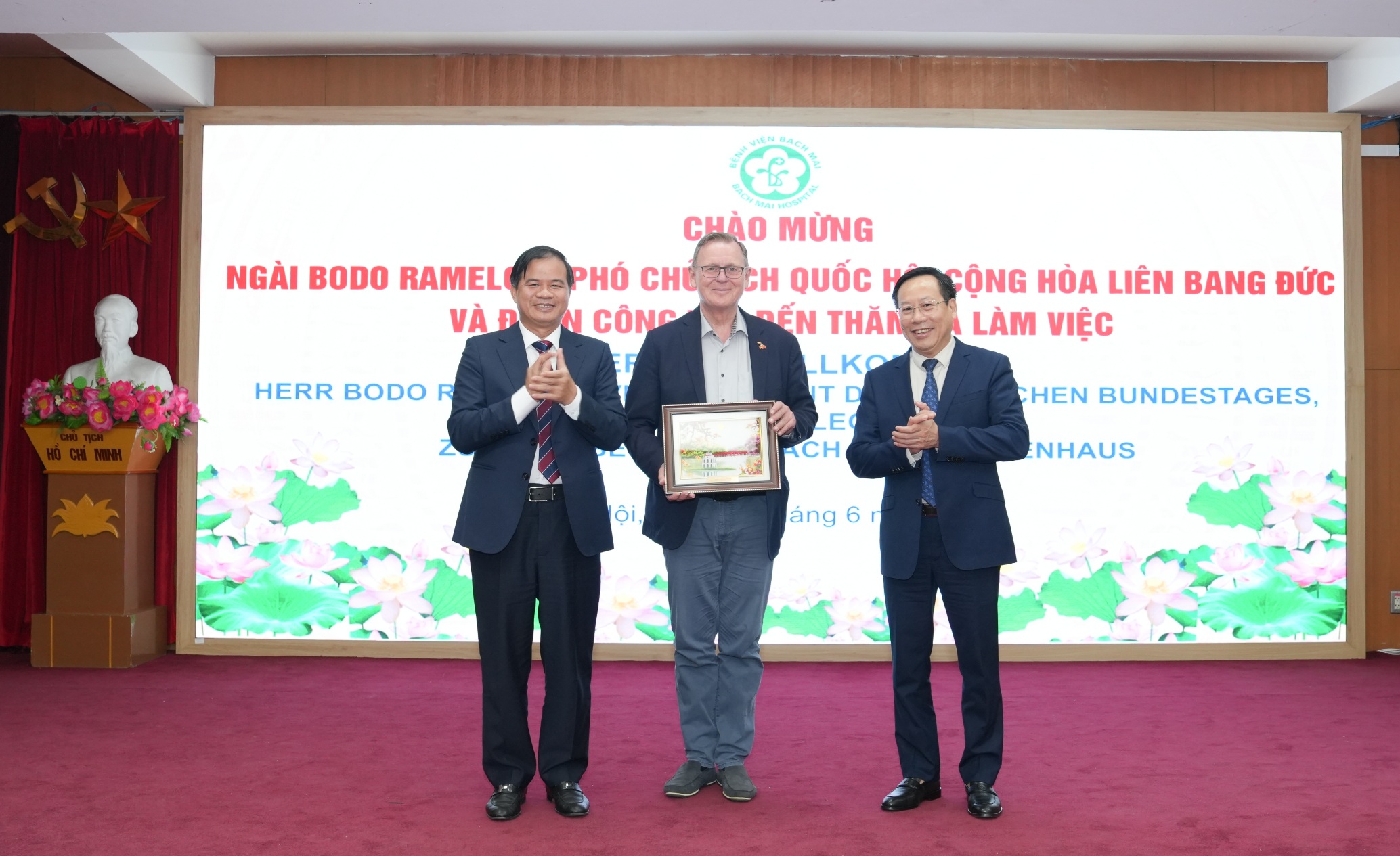 duc-18-1781679871363978810437 Bệnh viện Bạch Mai và Cộng hoà liên bang Đức thúc đẩy hợp tác đào tạo điều dưỡng, chăm sóc người cao tuổi- Ảnh 4.