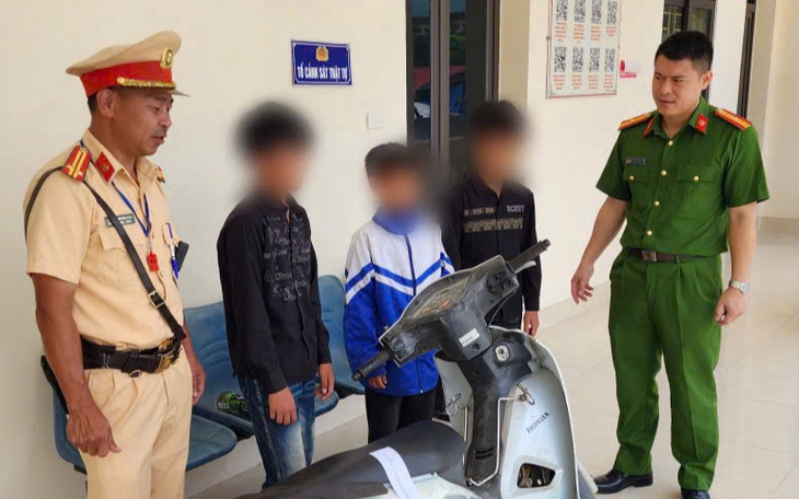 Giao xe máy cho trẻ em điều khiển, một người bị phạt 9 triệu đồng