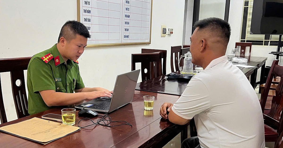 Bé trai 10 tuổi chi chít vết bầm trên người, người cha khai ‘đánh để dạy dỗ’