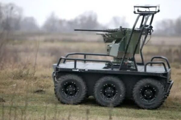 Ukraine dùng ‘xe tăng mini’ truy lùng các toán đột kích Nga